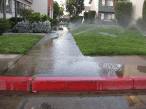 spreco di acqua 300x225 Continuo rincaro dellacqua in Italia, tra sprechi, furti e multe