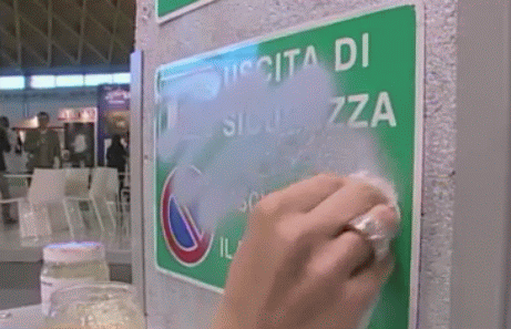 rimuovere graffiti detersivi biologici