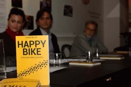 Happy bike. Pedalando verso la felicità